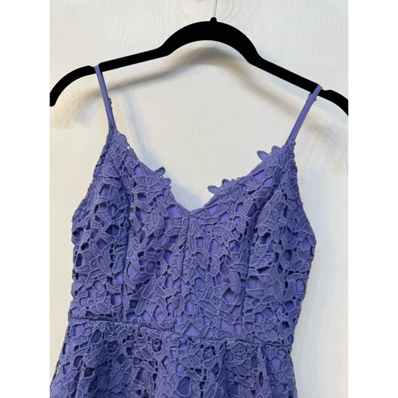 ASTR the Label Women’s Lace Midi Dress Size XS Purple - Picture 5 of 7